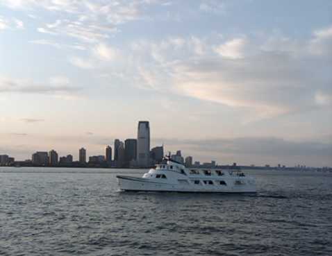 New York motor yacht Affinity underway